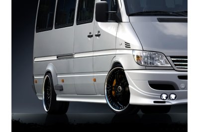 Накладки на пороги на Mercedes Sprinter W903